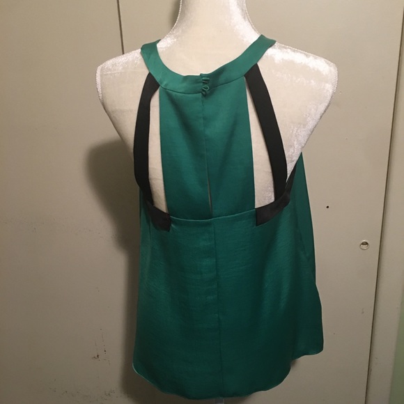 Top - Picture 2 of 5